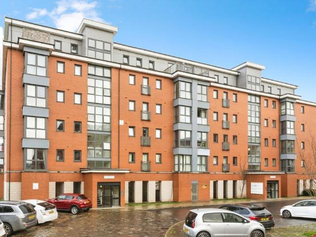 Flat for sale in Fairfield, Warrington