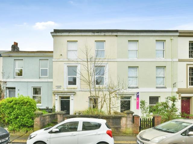Flat for sale in Pennycomequick, Mount Wise
