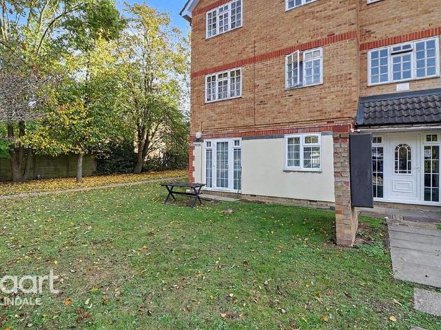 Flat for sale in Colindale, Greater London