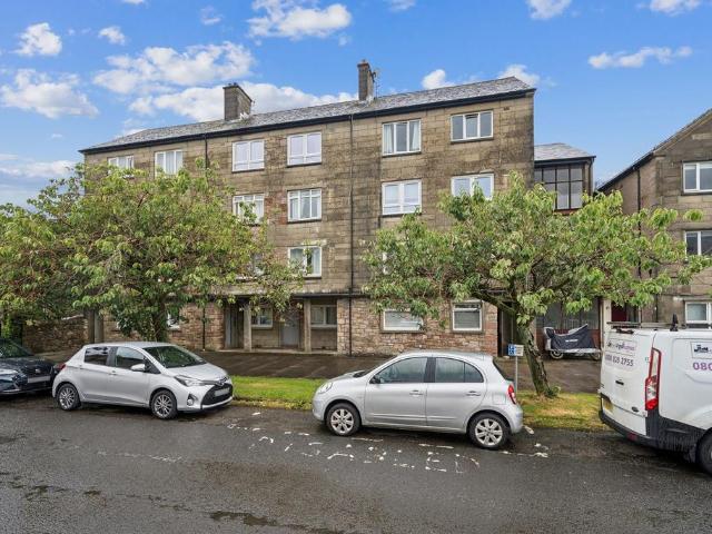 Flat for sale in Helensburgh, Scotland