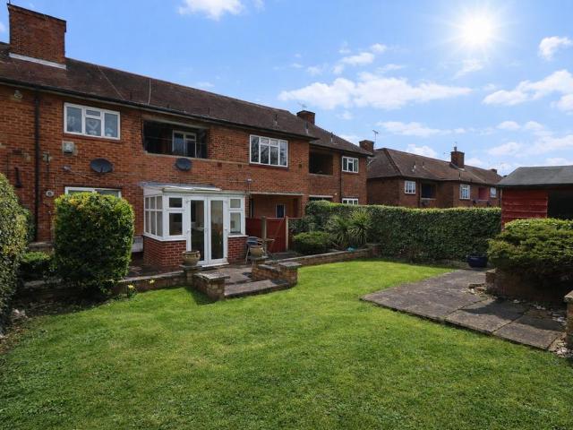 Flat for sale in Harold Hill, Greater London