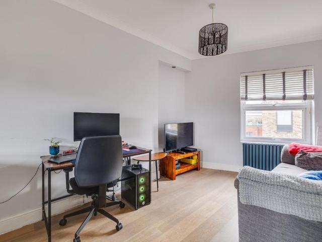 Flat for sale in West Kensington, Isle Of Man
