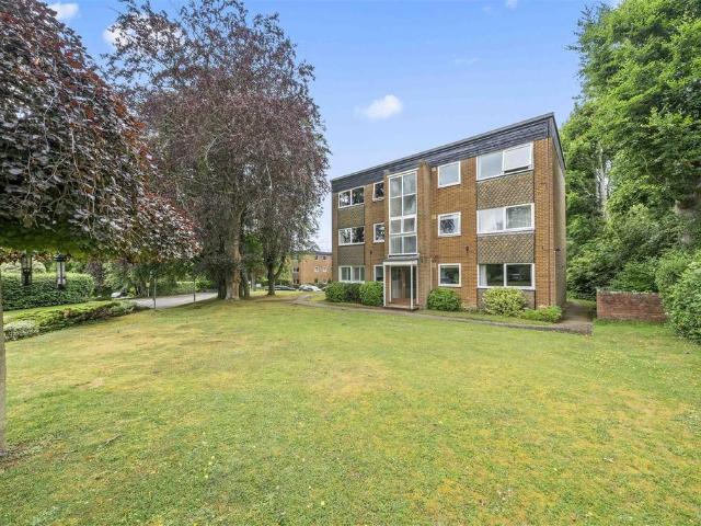 Flat for sale in Charlotteville, Westborough