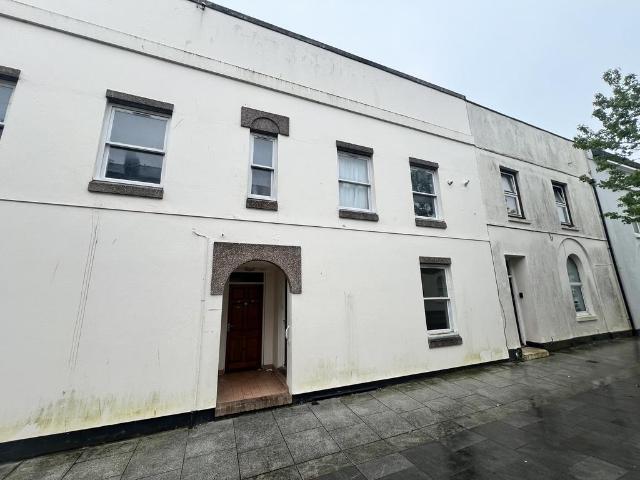 Flat for sale in Stonehouse, Mount Wise