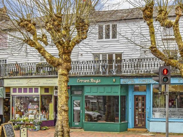 Flat for sale in St James, Sandown Park