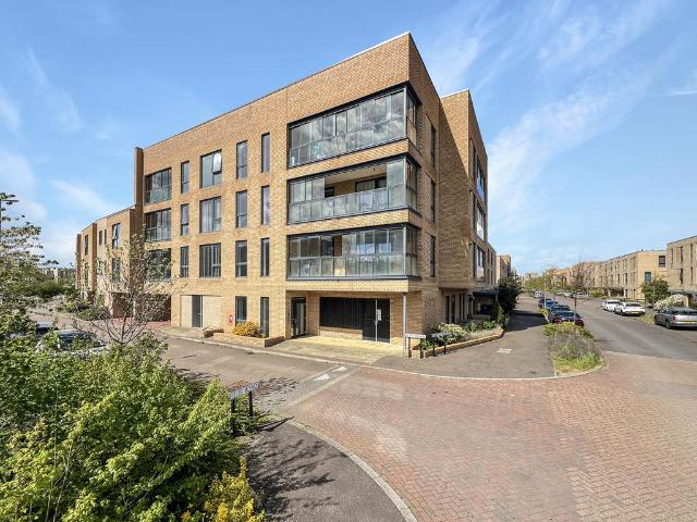 Flat for sale in Arbury, Cambridgeshire