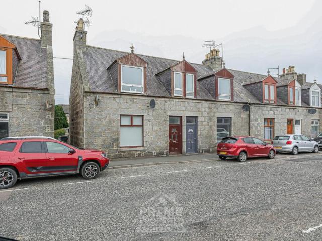 Flat for sale in Kintore, Scotland