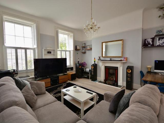 Flat for sale in St Helier, Greater London
