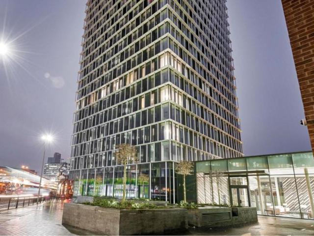 Flat for sale in Stratford Marsh, Greater London