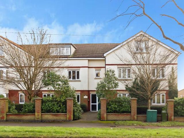 Flat for sale in Hatton Park, Wellingborough