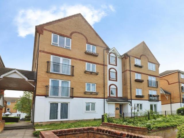 Flat for sale in Feckenham, Isle Of Man