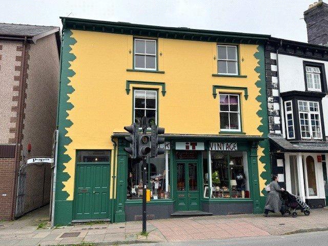 Flat for sale in Machynlleth