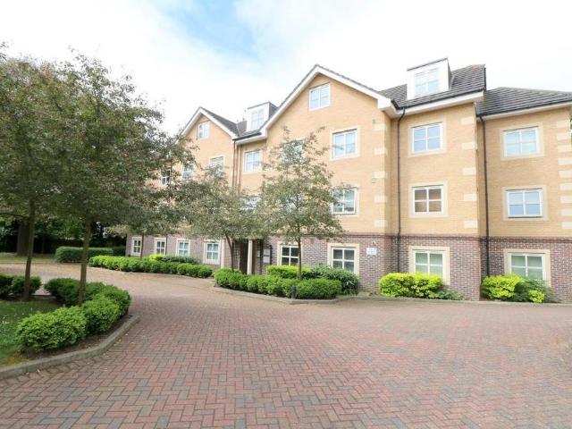 Flat for sale in London Borough of Croydon, Upper Norwood