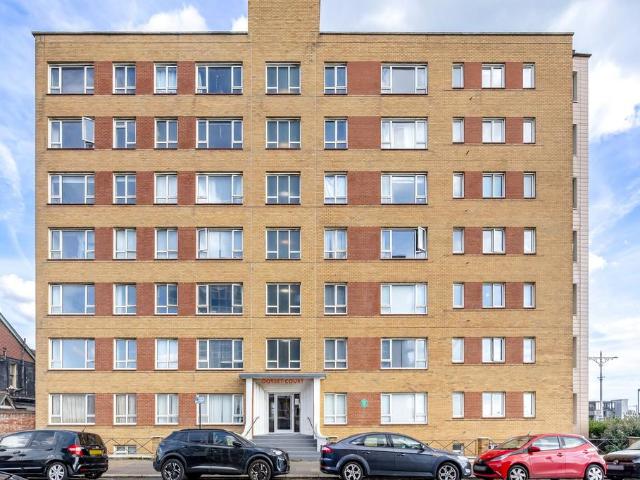 Flat for sale in Aldrington