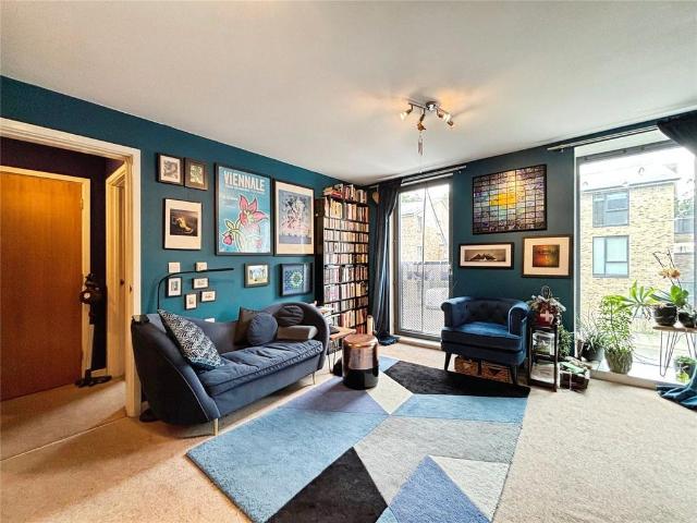 Flat for sale in London Borough of Lewisham, Greater London