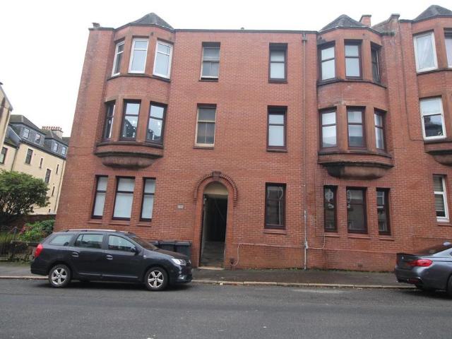 Flat for sale in Greenock West, Greenock