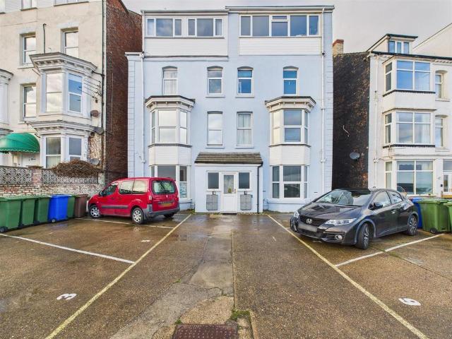 Flat for sale in Hilderthorpe, Bridlington