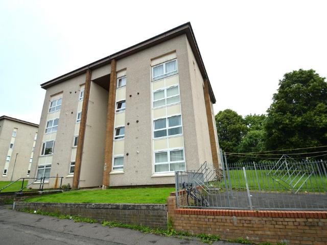 Flat for sale in Knightswood, Scotland
