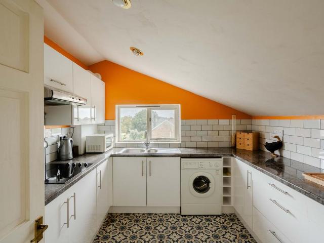 Flat for sale in Feckenham, City Of Bristol