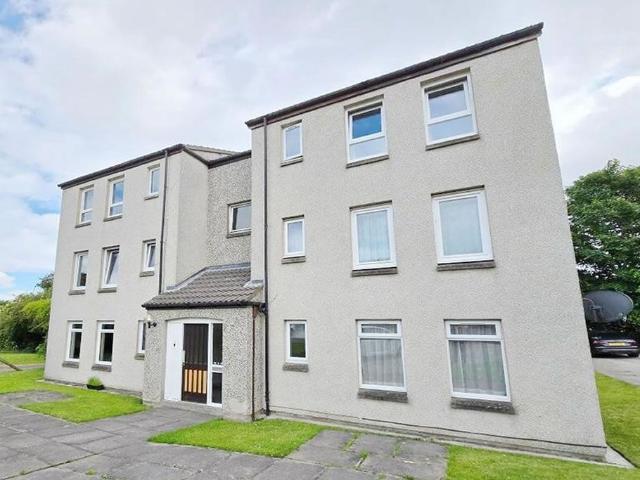 Flat for sale in Ballindoch, Scotland