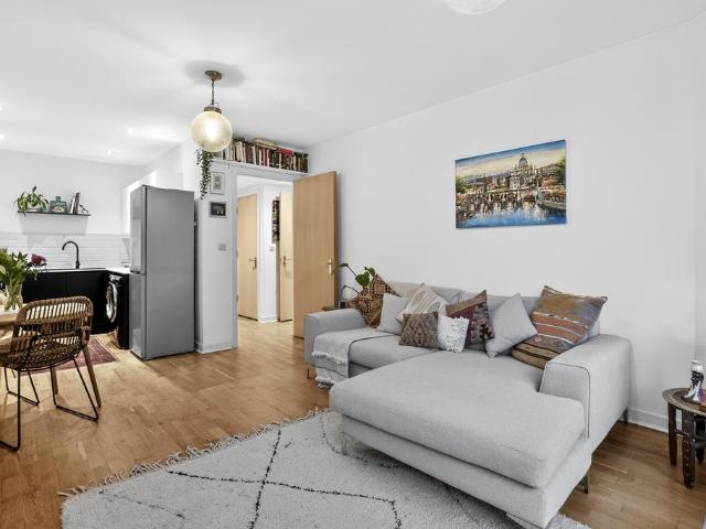 Flat for sale in Isle Of Man