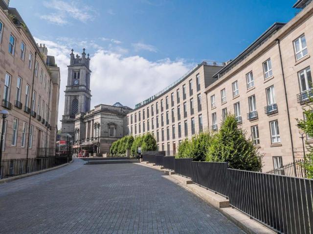 Flat for sale in Silvermills, New Town