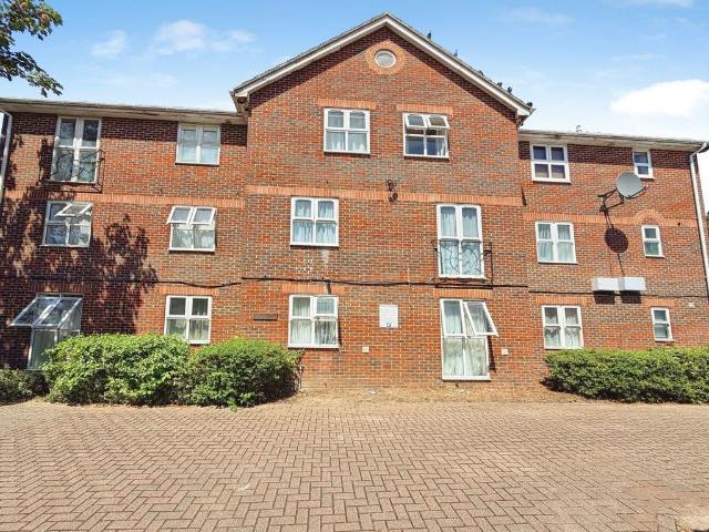 Flat for sale in Shirley, City Of Southampton
