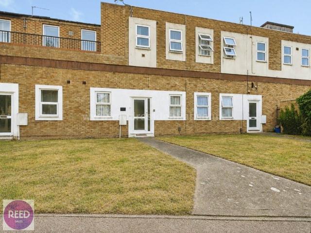 Flat for sale in Shoeburyness, Southend-on-Sea