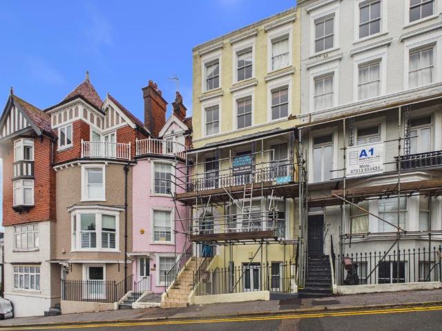Flat for sale in East Cliff, Thanet