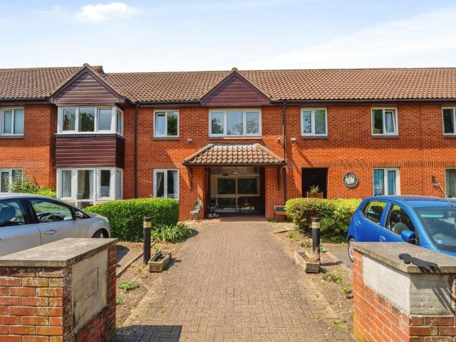 Flat for sale in Combs Ford, Bedingfield