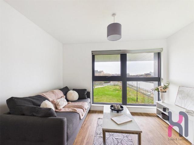 Flat for sale in Old Trafford, Trafford Park