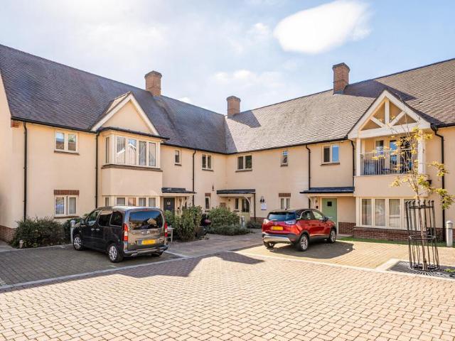 Flat for sale in Stoke Common, Eastleigh