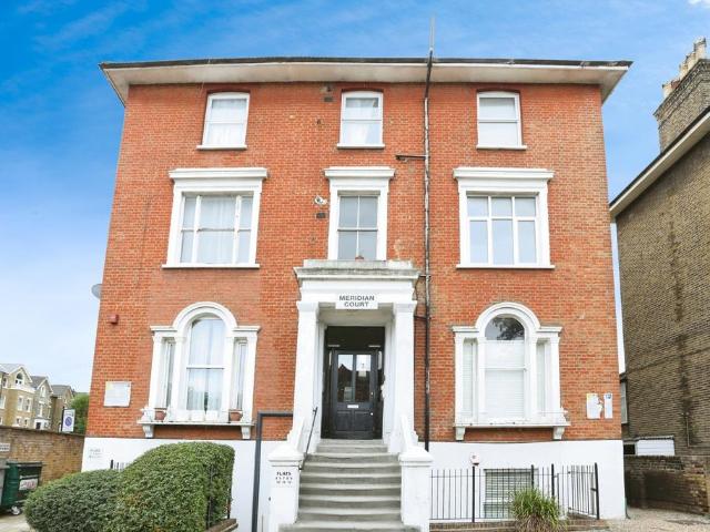Flat for sale in London Borough of Lewisham, Greater London