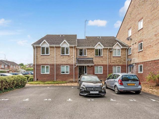Flat for sale in Priest Down, Hampshire