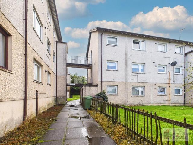 Flat for sale in Barassie, Scotland