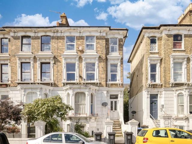 Flat for sale in St. Lawrence, Acol