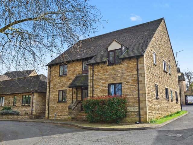 Flat for sale in Baron St Martin, Barholm