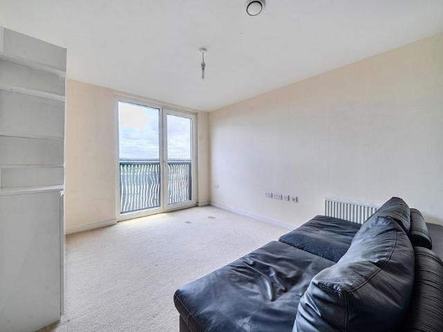 Flat for sale in Pimlico, Greater London