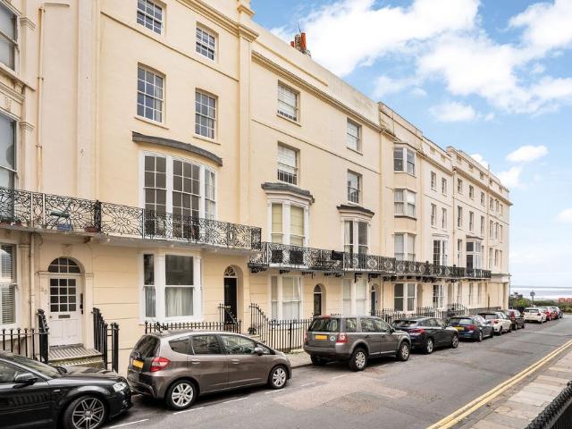 Flat for sale in Kemptown, Brighton & Hove