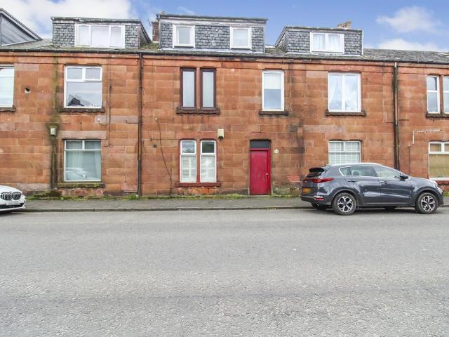 Flat for sale in Alexandria, Scotland