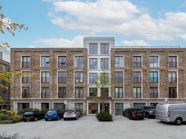 Flat for sale in Isle Of Man