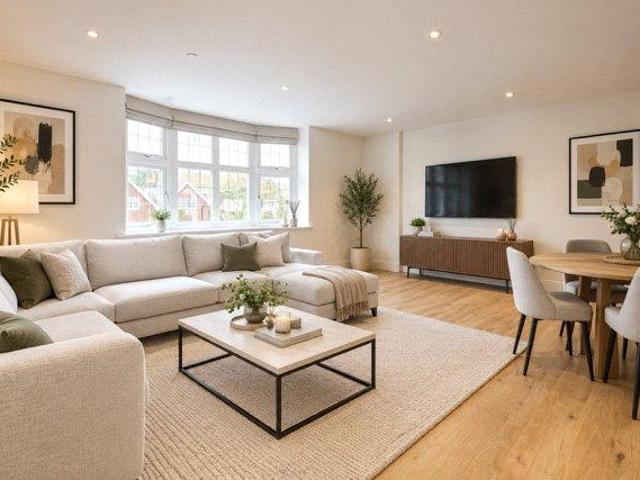 Flat for sale in Esher, Elmbridge