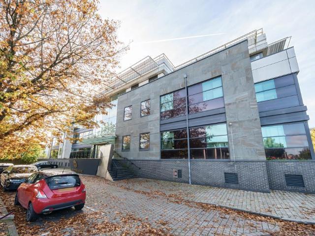 Flat for sale in Slough