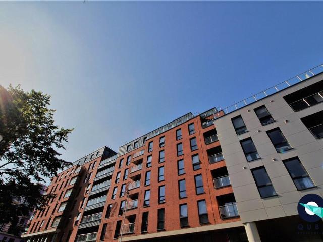 Flat for sale in Blackfriars, Salford