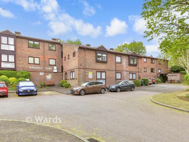 Flat for sale in Upper Luton, Chatham