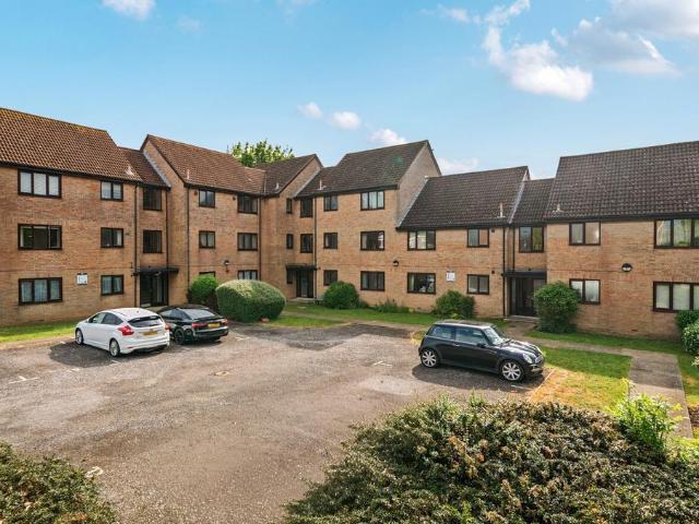 Flat for sale in Helford, Hampshire