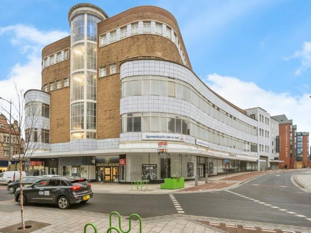 Flat for sale in Hyde Park, South Yorkshire