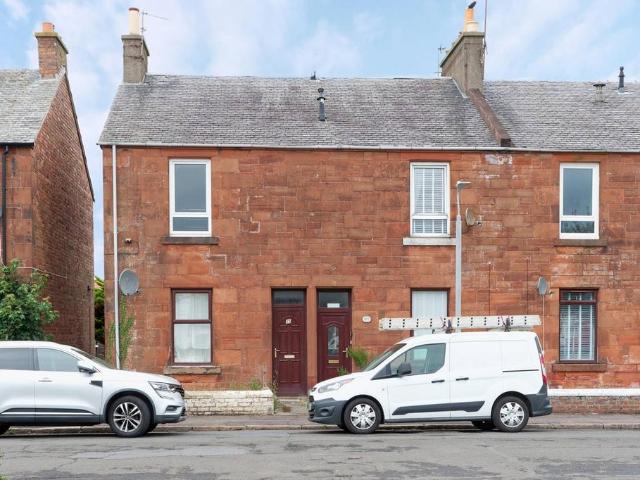 Flat for sale in Prestwick, Scotland