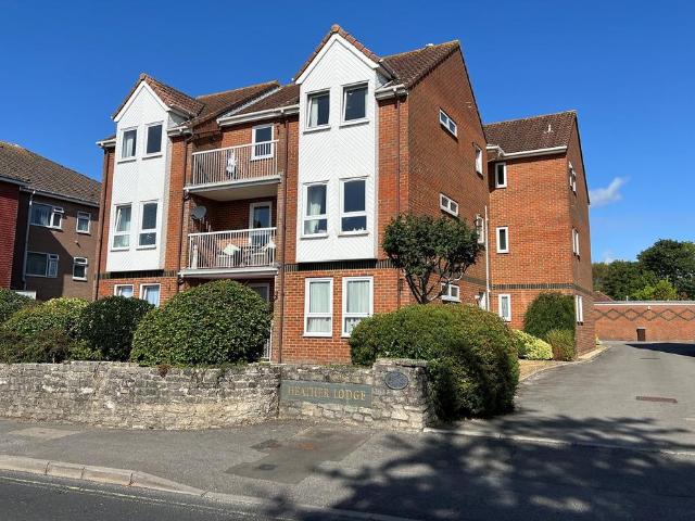 Flat for sale in Old Milton, Ashurst Bridge