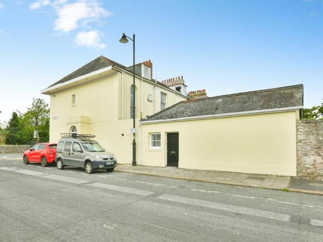 Flat for sale in Stonehouse, Mount Wise